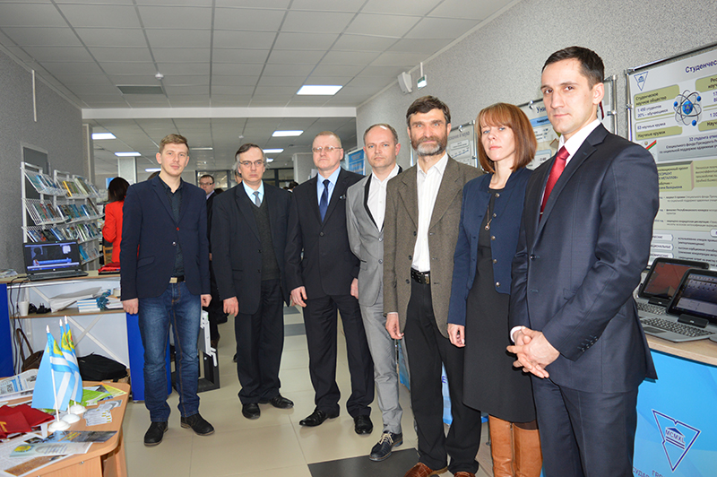 Ученые ГрГУ имени Янки Купалы приняли участие в выставке научных разработок университетов Беларуси