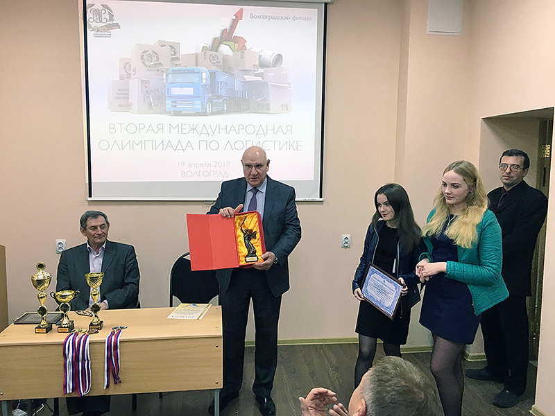 Команда студенток факультета инновационных технологий машиностроения ГрГУ имени Янки Купалы стала второй на II Международной олимпиаде по логистике