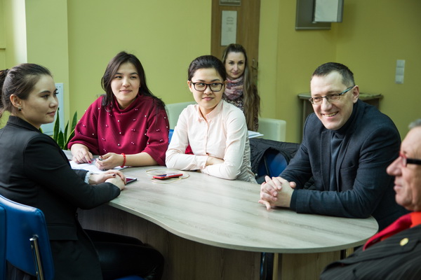 Докторанты и магистранты из Казахстана проходят научную стажировку в ГрГУ имени Янки Купалы
