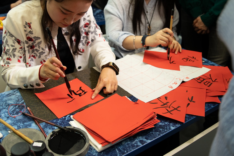 Около 100 участников собрал Фестиваль китайской культуры в ГрГУ имени Янки Купалы