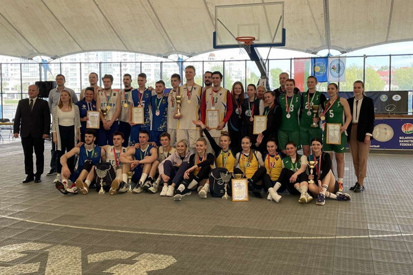 Студенты ГрГУ имени Янки Купалы блестяще выступили на Республиканской универсиаде-2021 по баскетболу