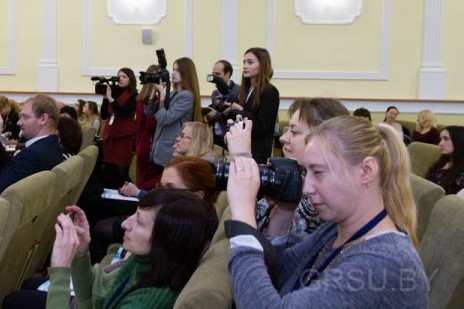 Блоггинг, SMM и уникальный контент: тренды интернет-журналистики обсуждали в ГрГУ имени Янки Купалы