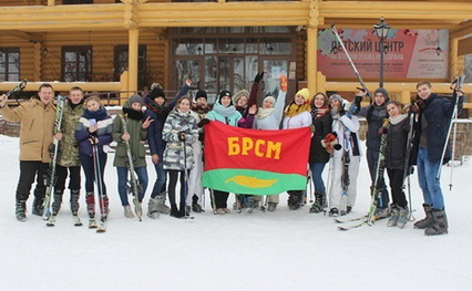 ФОТОФАКТ: студенты ГрГУ имени Янки Купалы посетили горнолыжный спортивно-оздоровительный комплекс «Логойск»