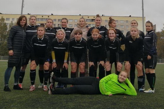 Женская сборная команда ГрГУ имени Янки Купалы по футболу стала бронзовым призером Республиканской студенческой футбольной лиги