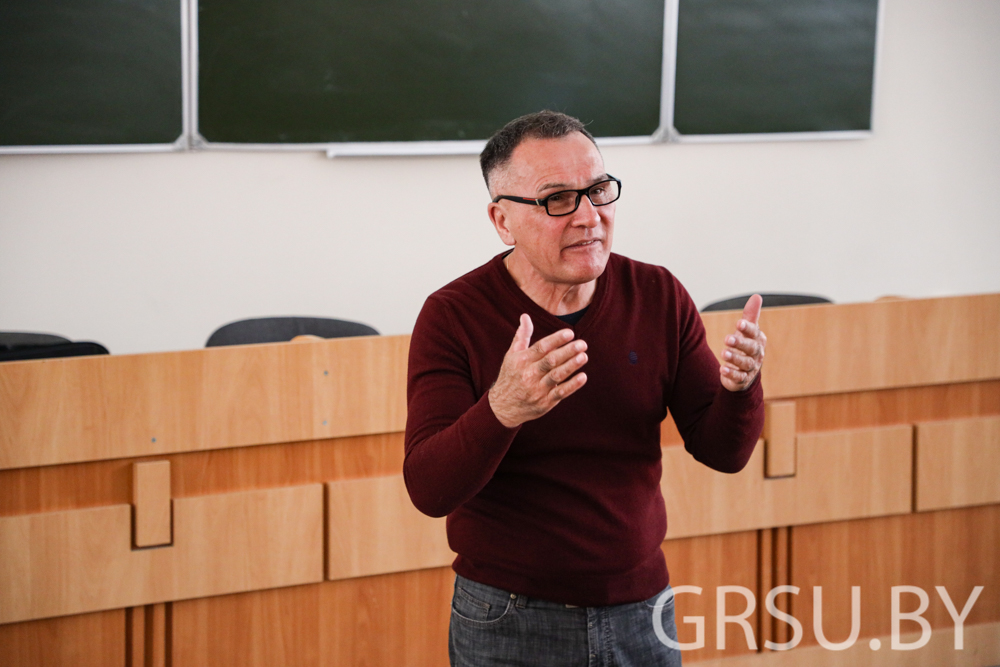 В ГрГУ имени Янки Купалы провел лекции приглашенный профессор из Казахстана