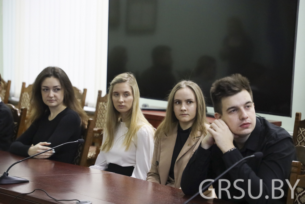 Купаловский университет присоединился к заседанию международного молодежного дискуссионного клуба «Таврический»
